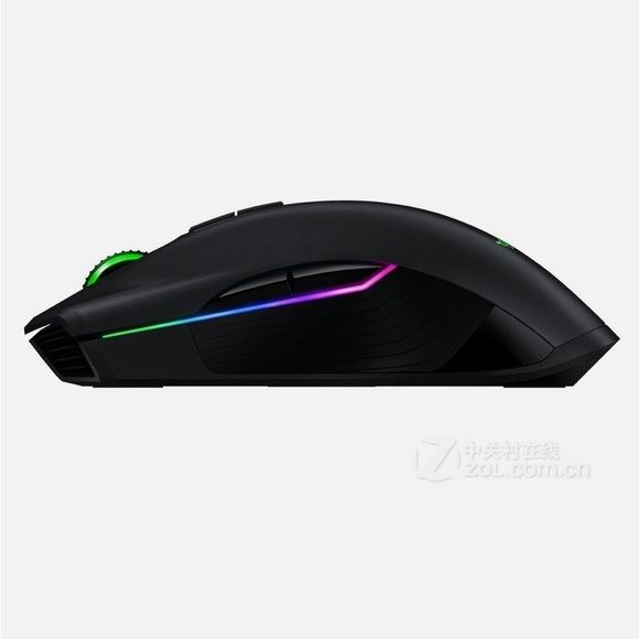 Razer Black Mouse with Vibrant Green Accents - Picture 2 of 9